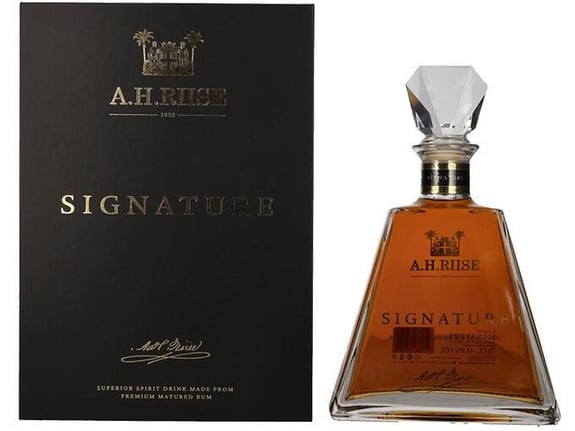AH RIISE rum A.H. Riise SIGNATURE Master Blender + GB 0,7 l606428