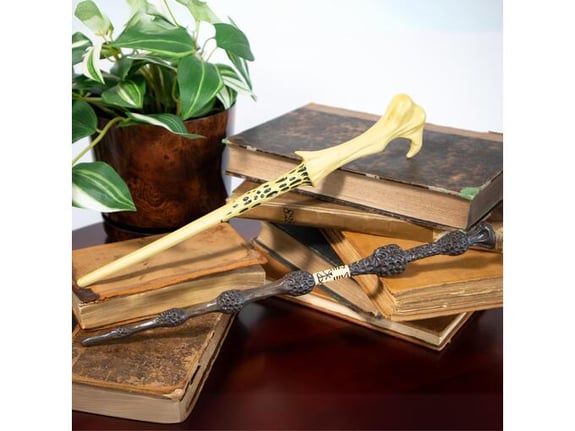 NOBLE COLLECTION - harry potter - wands - lord voldemort's wand čarobna palica